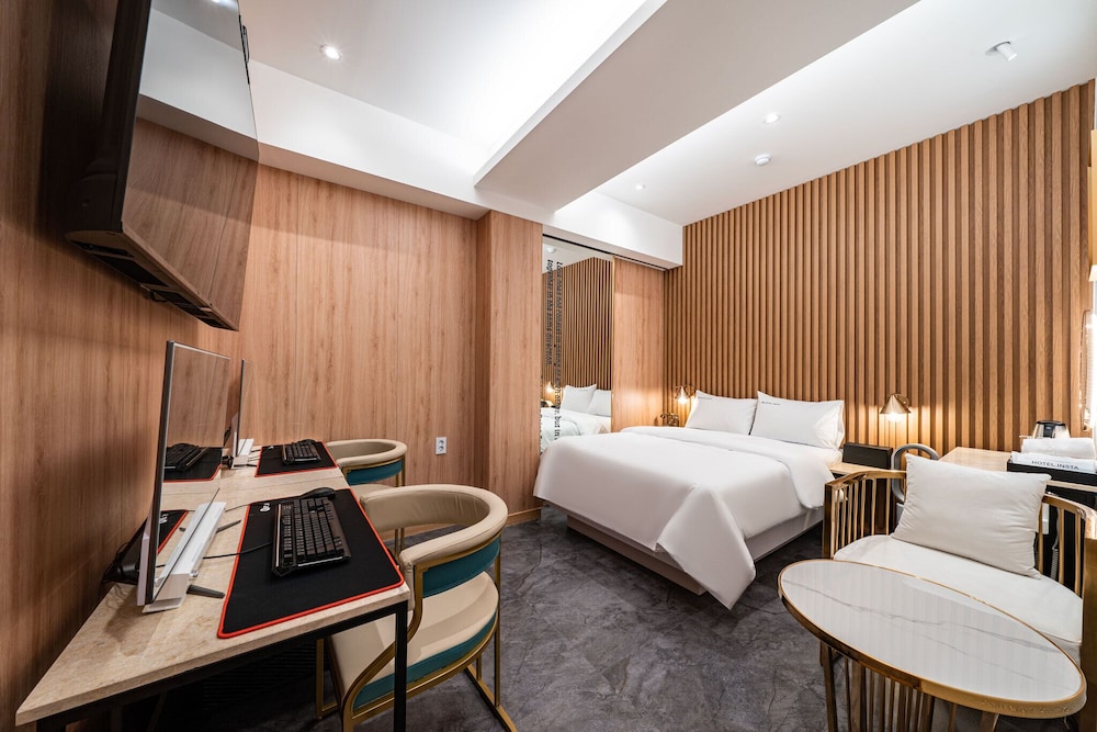 Luxury Room