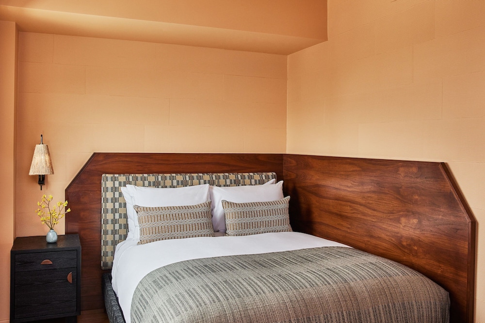 Suite, 2 Bedrooms (Pool)