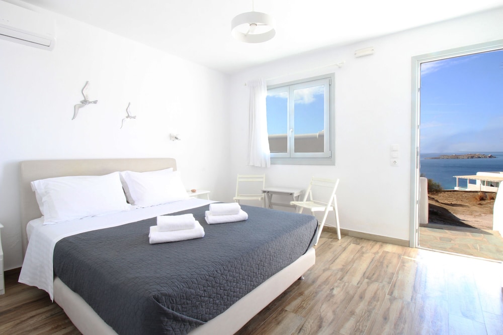 Classic Studio Suite, Sea View