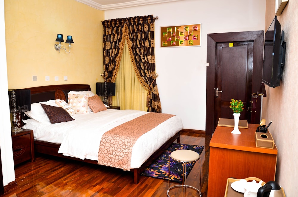 Executive Room - Photo 1