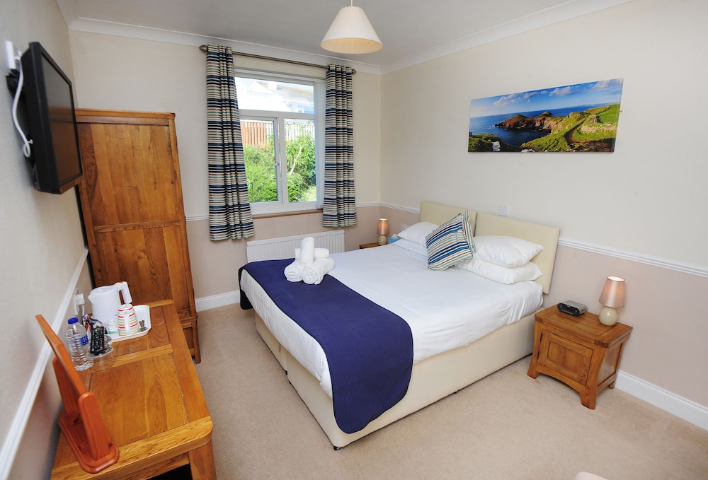 Classic Double Room (Room 6)