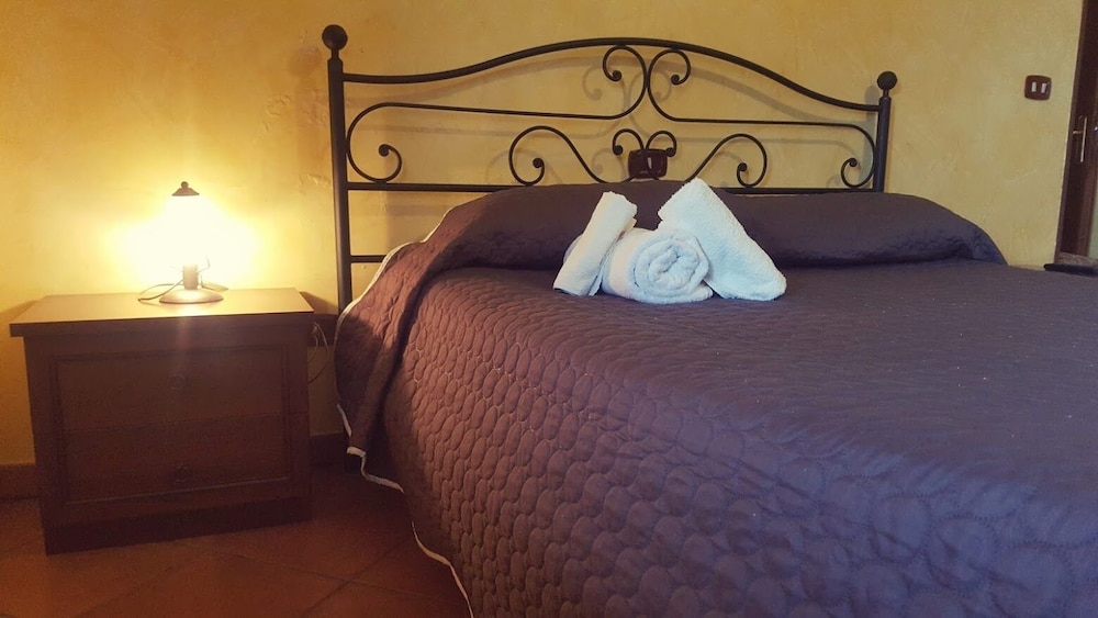 Standard Single Room, Hill View photo 1