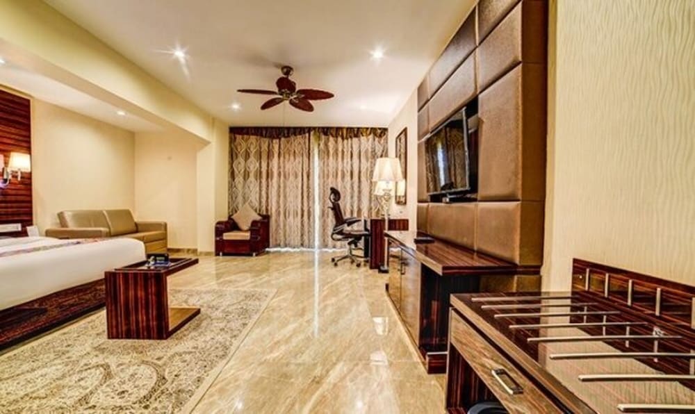 Luxury Room photo 2
