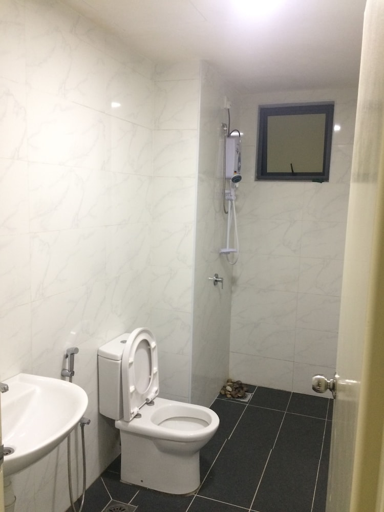 Two Bedroom 2 photo 3