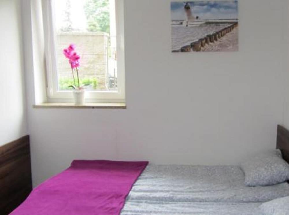Economy Double Room (3)