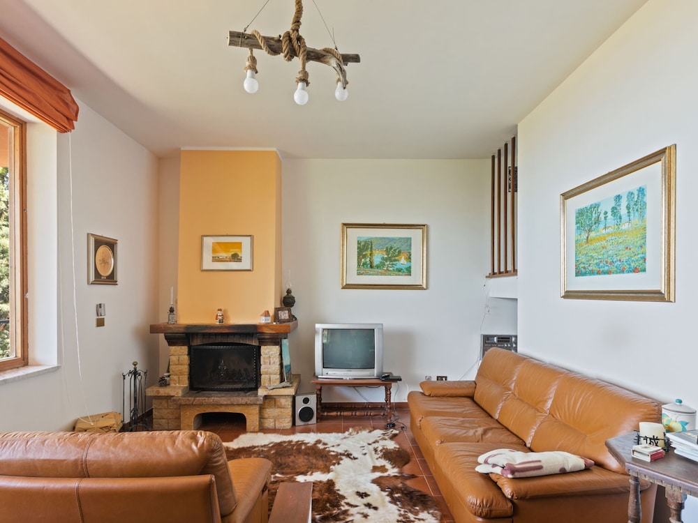Villa photo 1