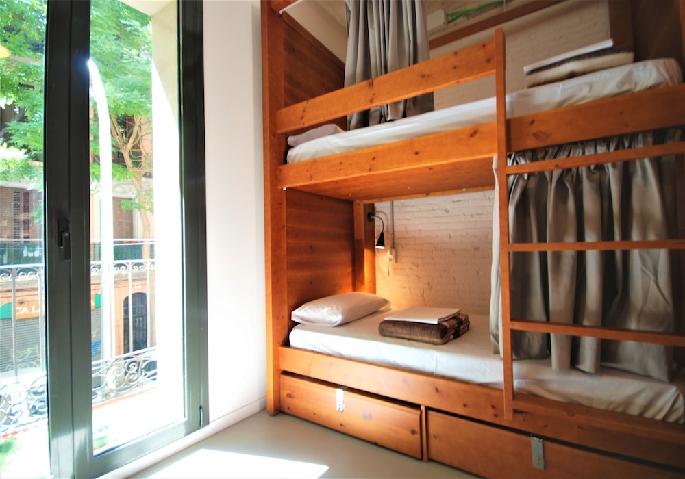 Comfort Shared Dormitory, Mixed Dorm, Accessible, City View photo 3