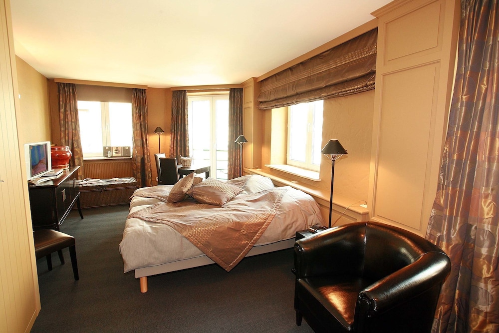 Royal Suite, Ocean View, Corner photo 3