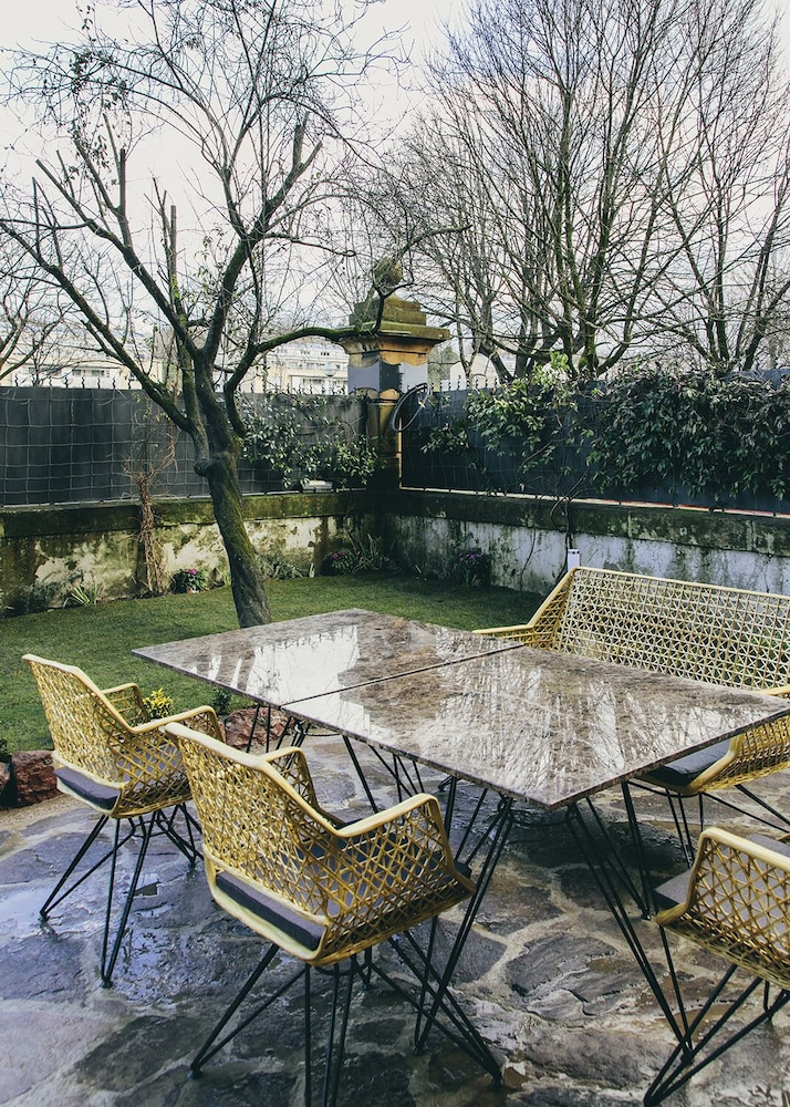 Superior Double Room, 1 Bedroom, Courtyard View, Courtyard Area photo 3
