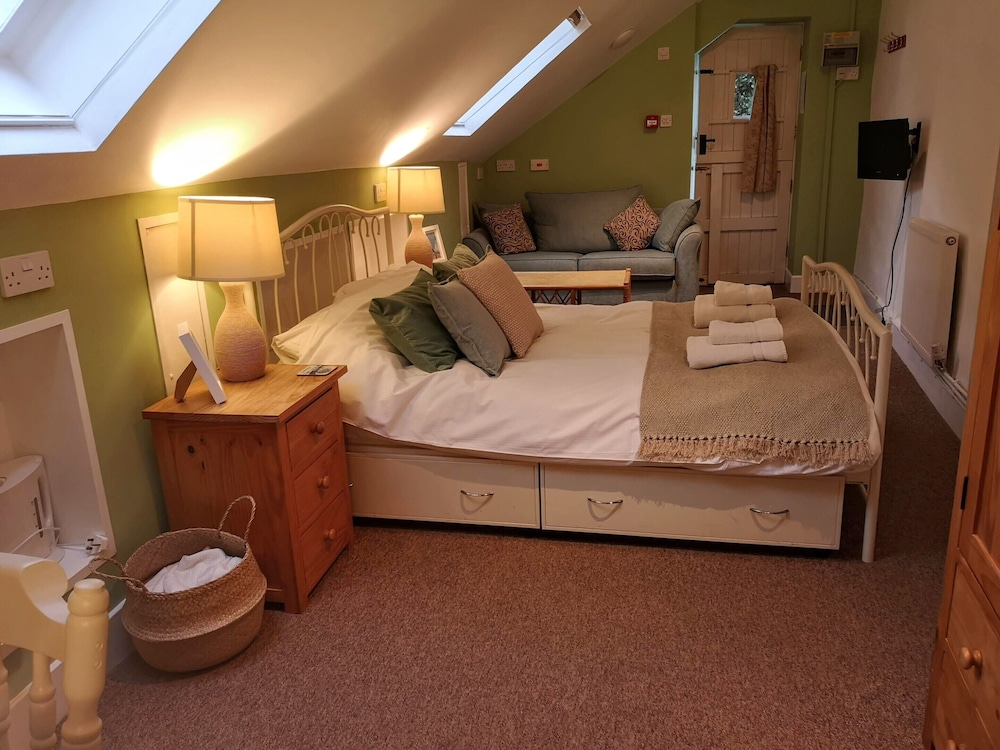 Double Room, Ensuite (With Private Entrance)