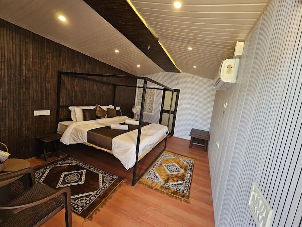 Luxury Cottage photo 2