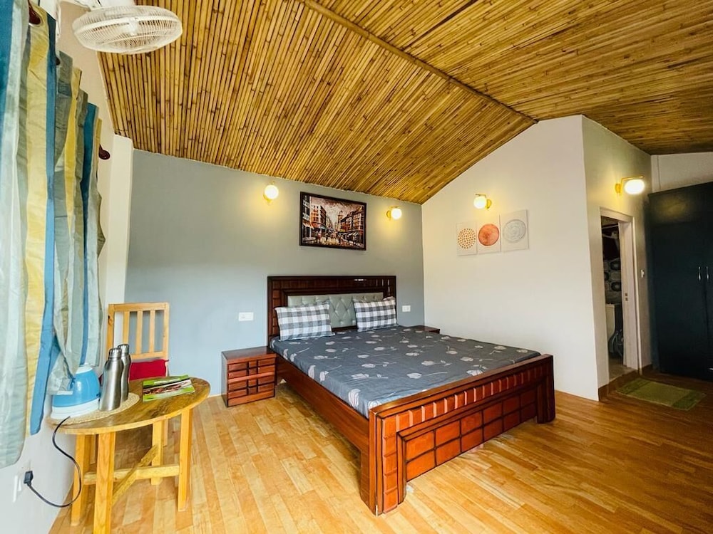 Deluxe Room, Valley View
