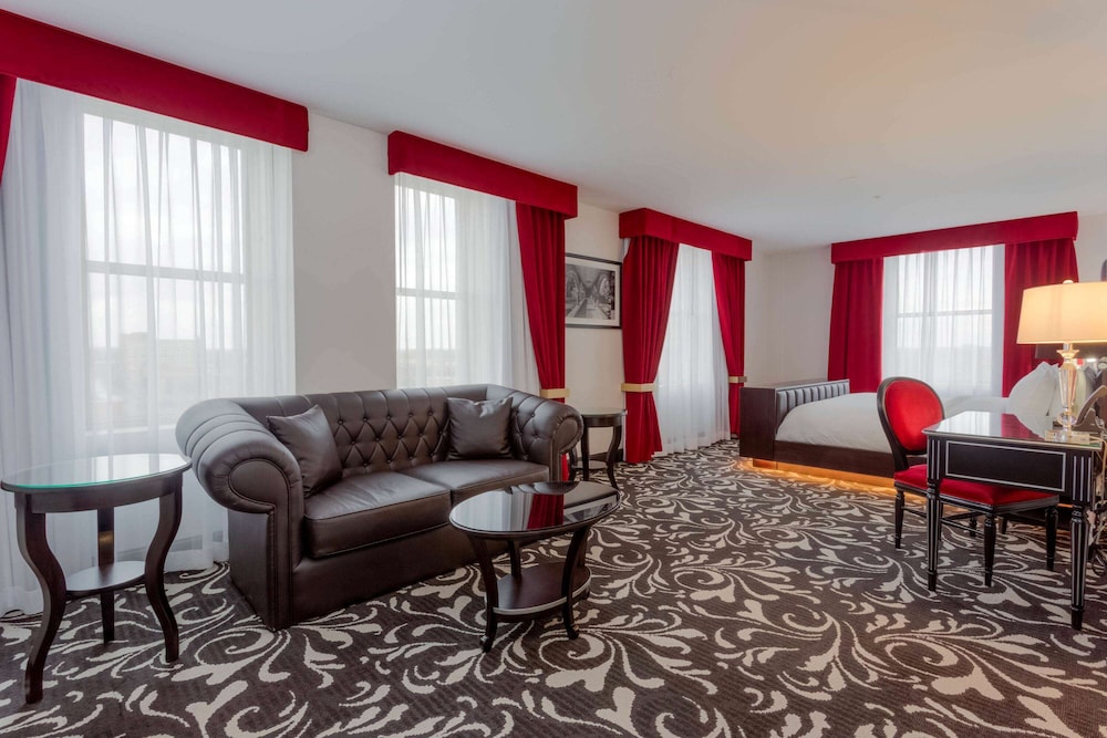 Room, 1 King Bed, Non Smoking (Regal) - Photo 1