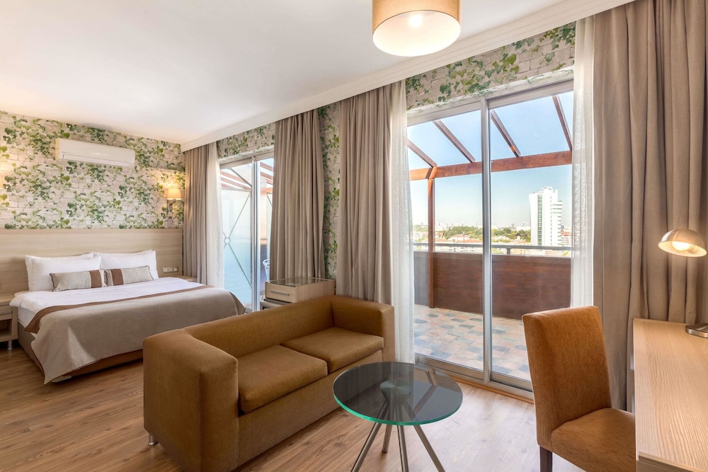 Executive Room (1 Double Bed)