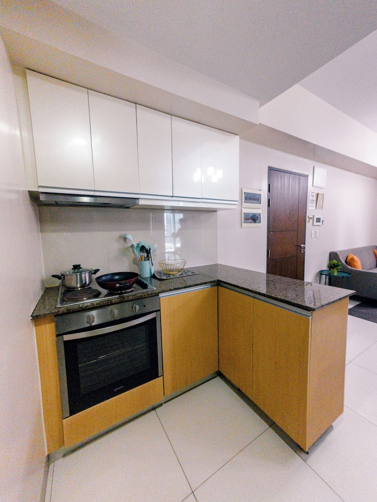 Family Condo, Multiple Beds, Non Smoking, City View photo 3