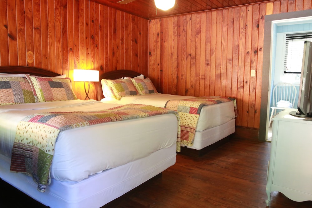 Standard Double Room, 2 Double Beds (The Mountain Dream Room) photo 1