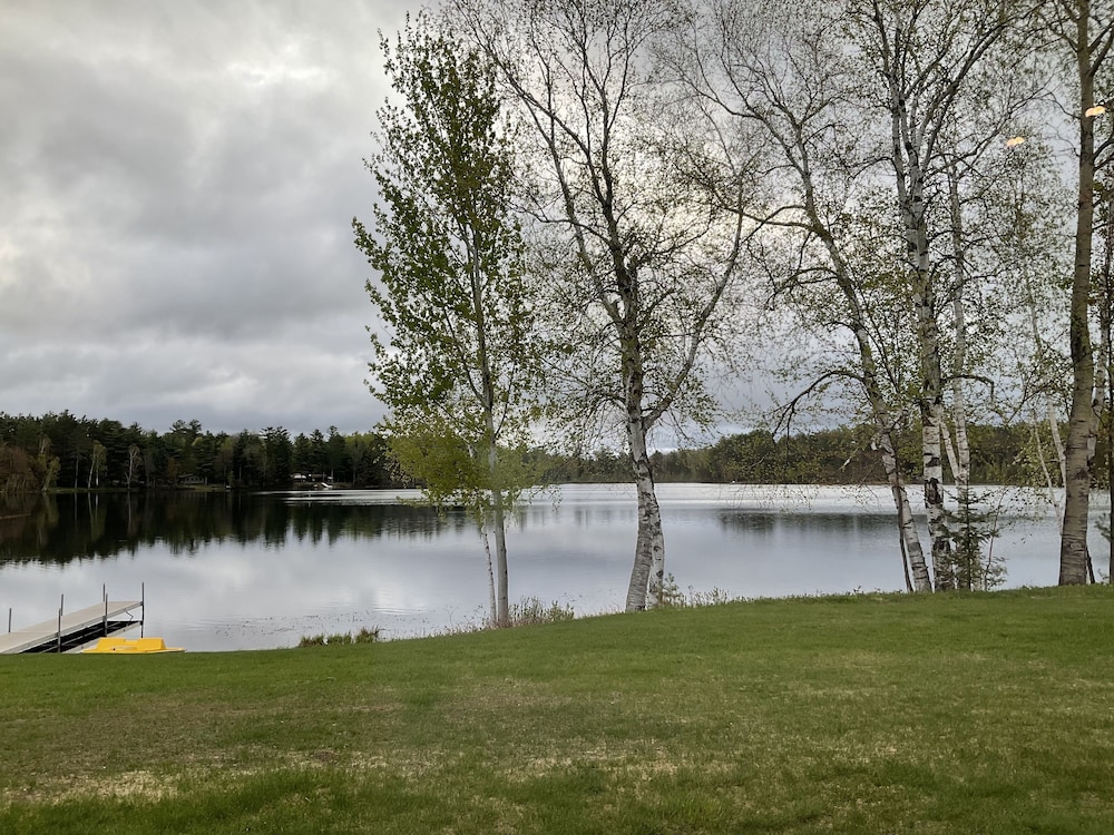 Premium Room, 2 Queen Beds, Refrigerator & Microwave, Lake View photo 2