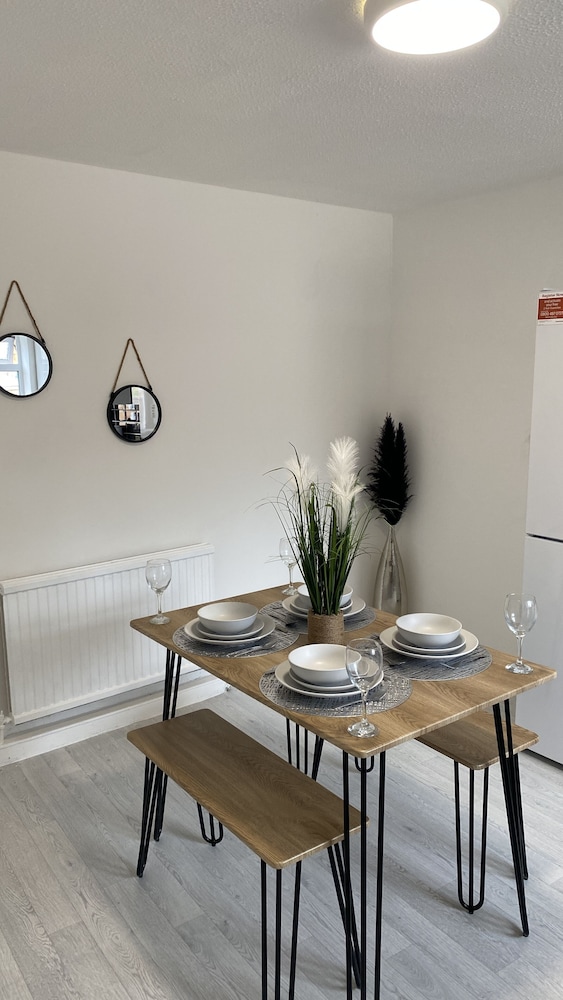 Bv Luxury Spacious 3 Bedroom House At Isaac Close, Photo 39