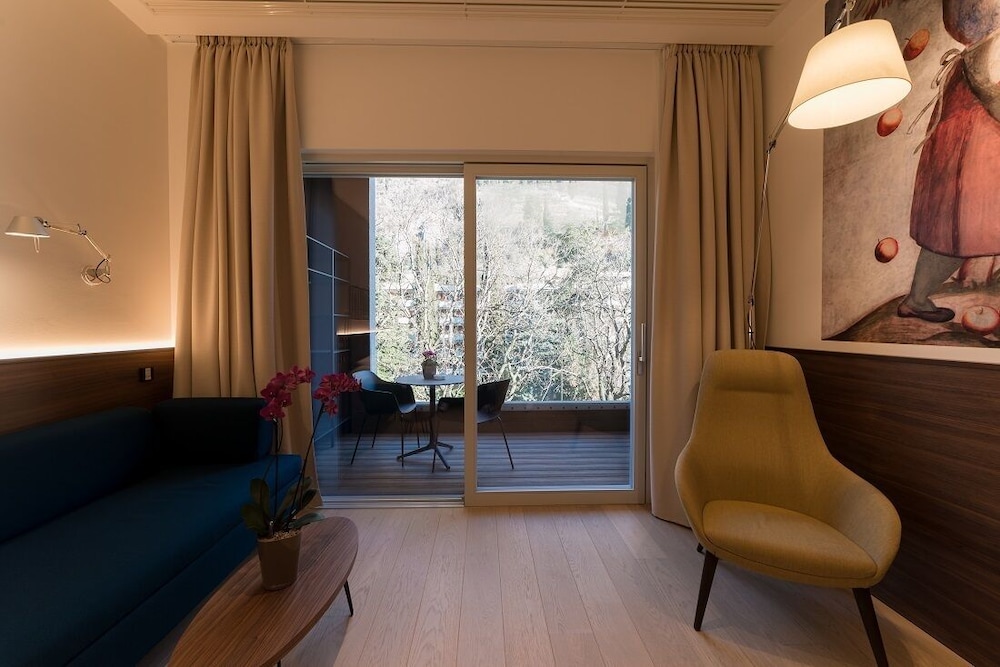 Deluxe Room - Photo 2