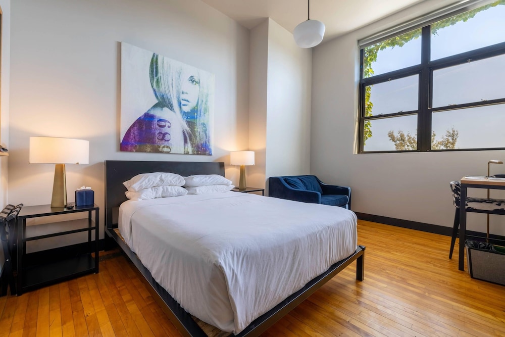 Standard Room, 1 Queen Bed with Sofa bed, Non Smoking