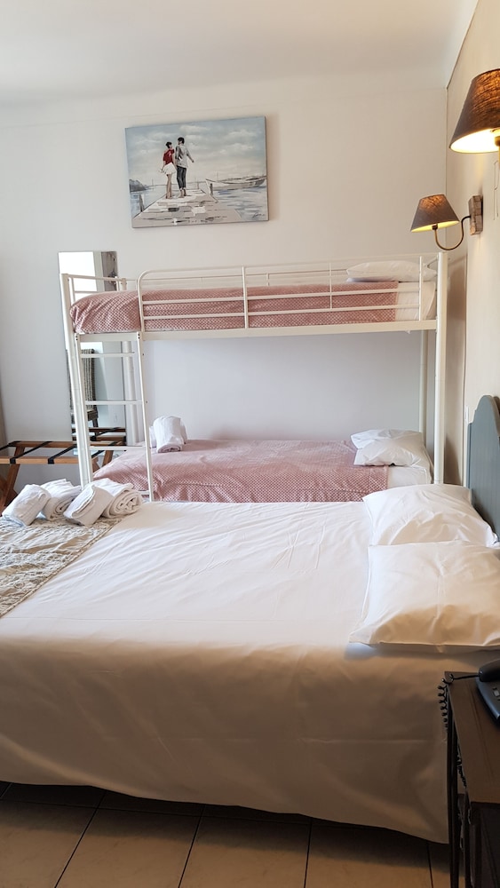 Quadruple Room, Balcony (Mer) - Photo 1