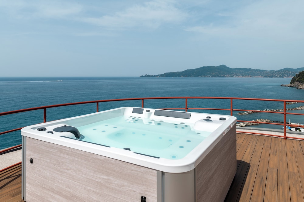 Suite Presidenziale con terrazzo e Jacuzzi, vista Portofino - Photo 44