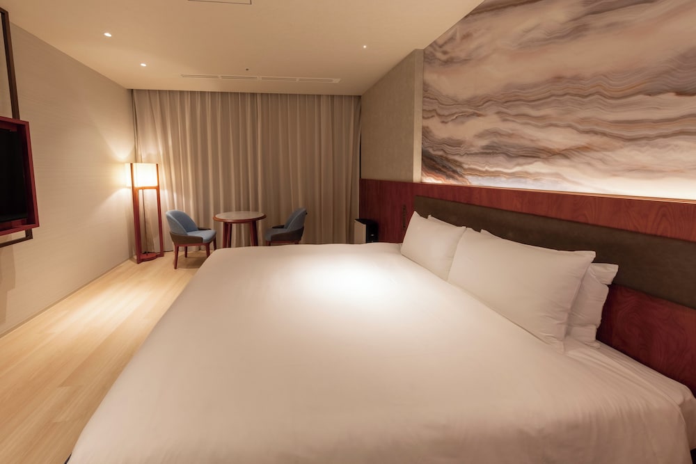[1 Person Use] Superior Double Room with Lounge Access, Non Smoking