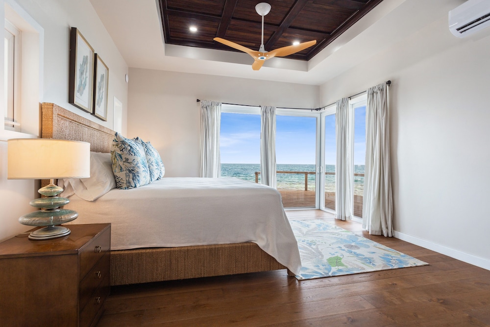 Oceanfront Villa Suite w/ Private Pool photo 2