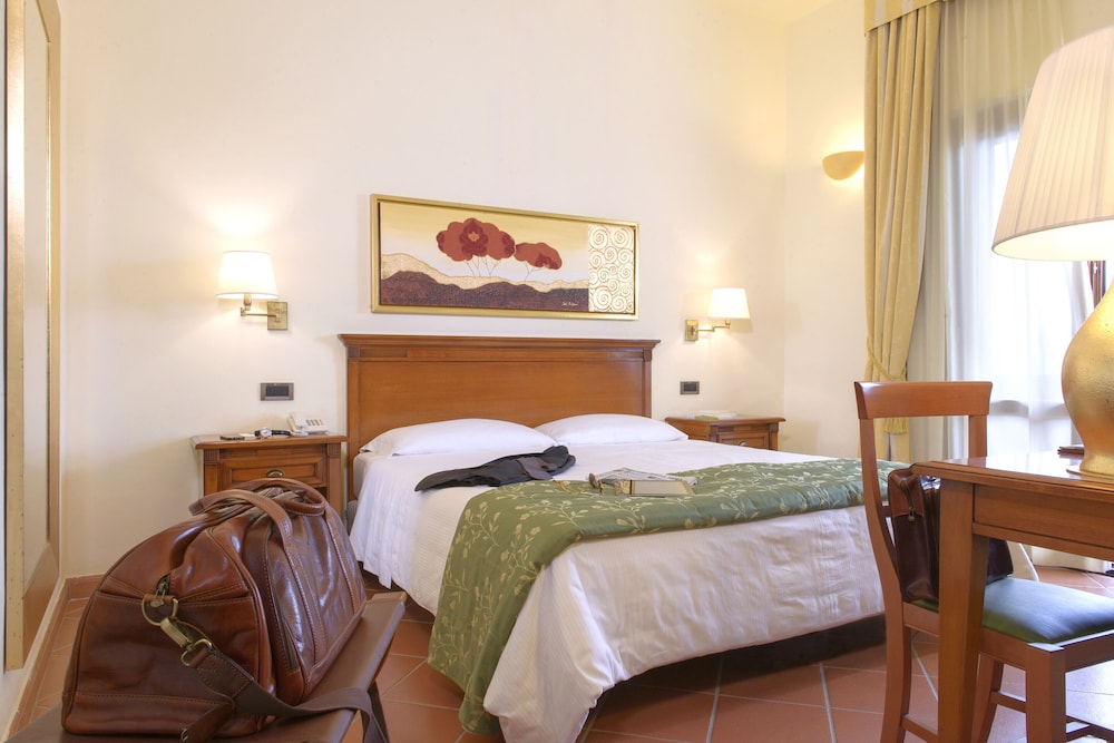 Classic Double Room, 1 Bedroom - Photo 2