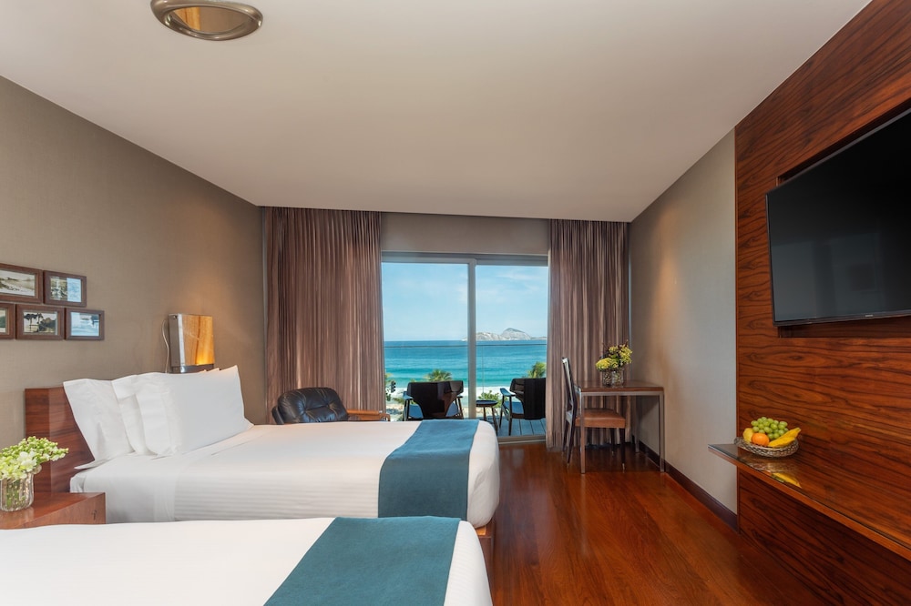 Deluxe Room, 2 Twin Beds, Oceanfront