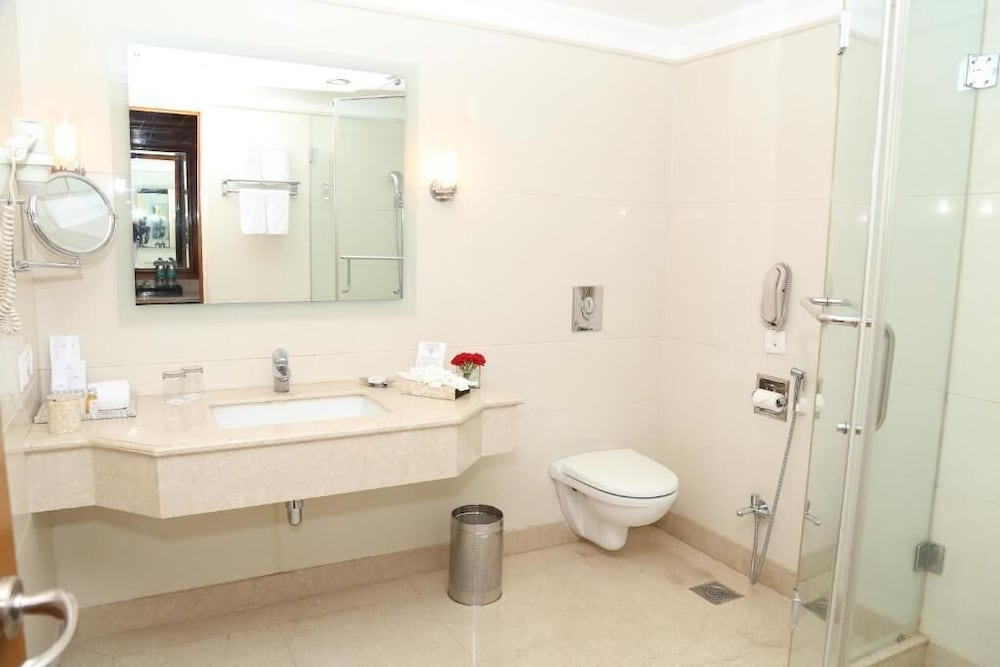 Deluxe Room(Residency Tower) - Photo 2