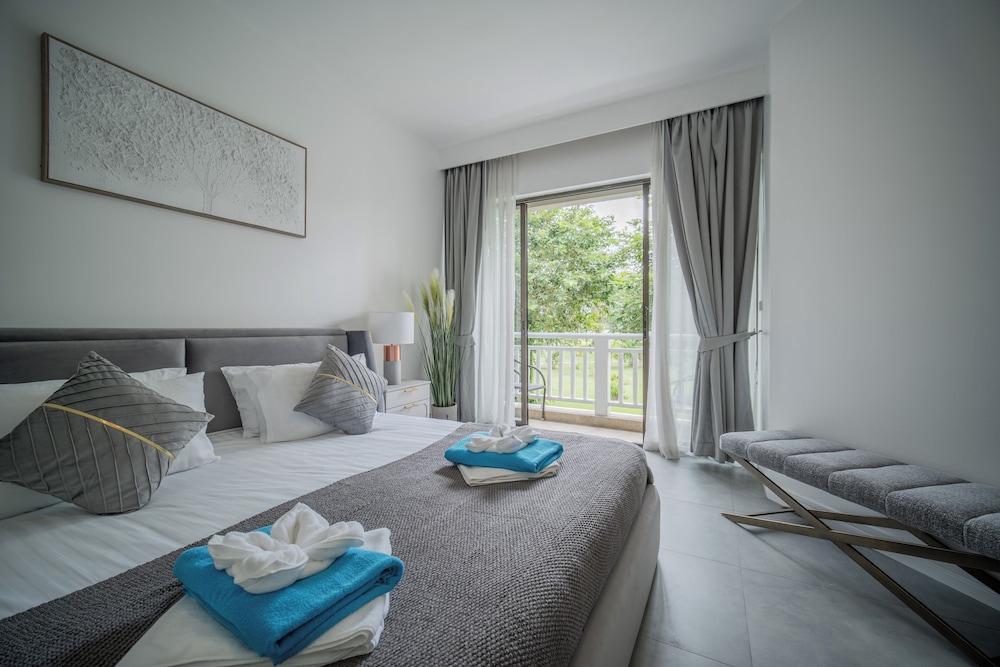 Executive Apartment, 2 Bedrooms, Balcony, Golf View photo 3