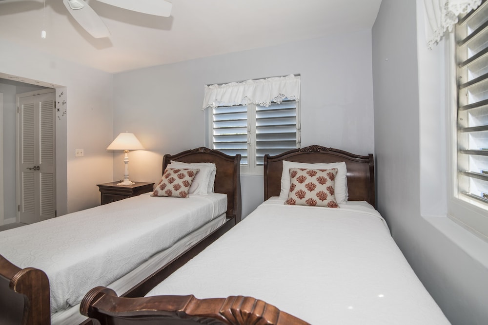 Premium Villa, 3 Bedrooms, 2 Bathrooms photo 3
