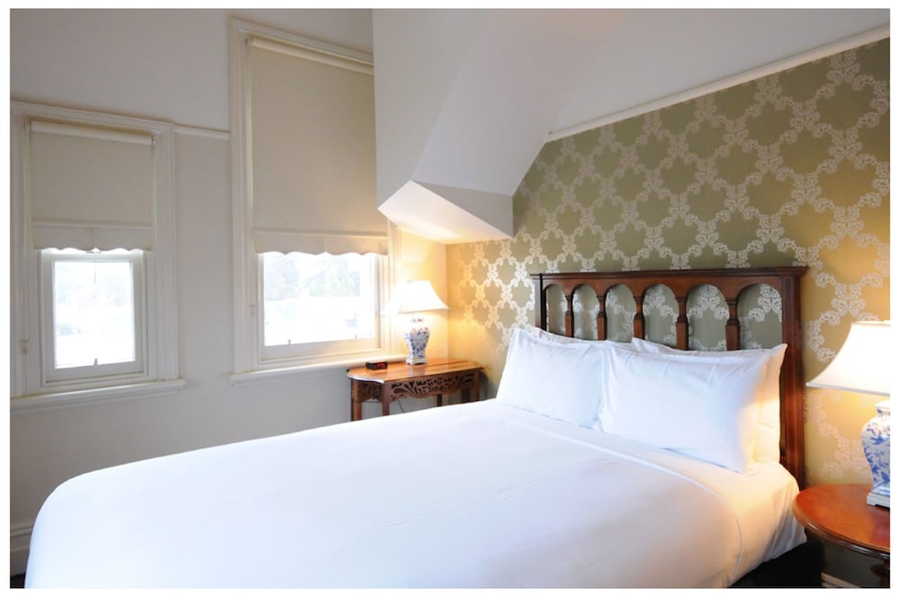 Tower Suite - Photo 15