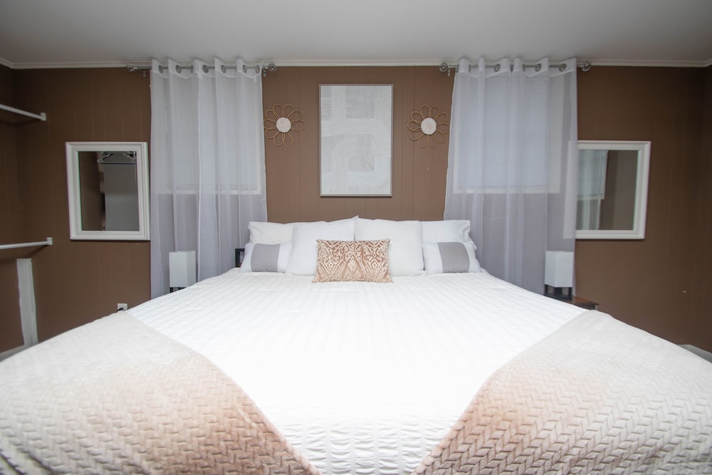 House, 4 Bedrooms