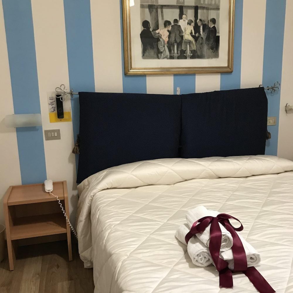 Basic Triple Room