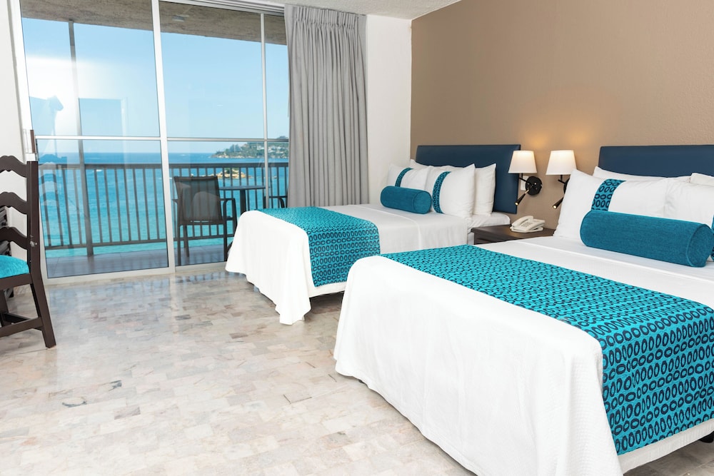 Standard Double Room, 2 Double Beds, Partial Sea View - Photo 1