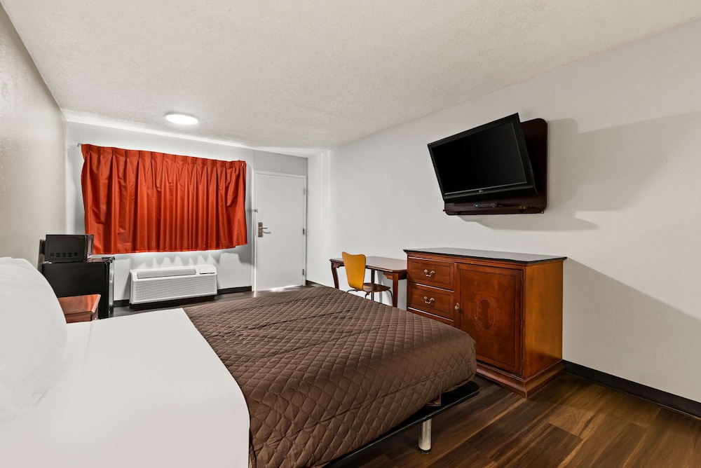 Room, 1 Double Bed, Smoking - Photo 4