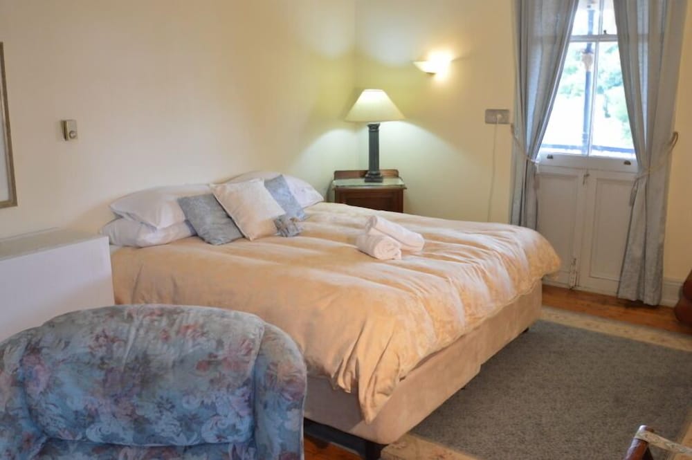 Balcony Room With Ensuite (King) photo 3