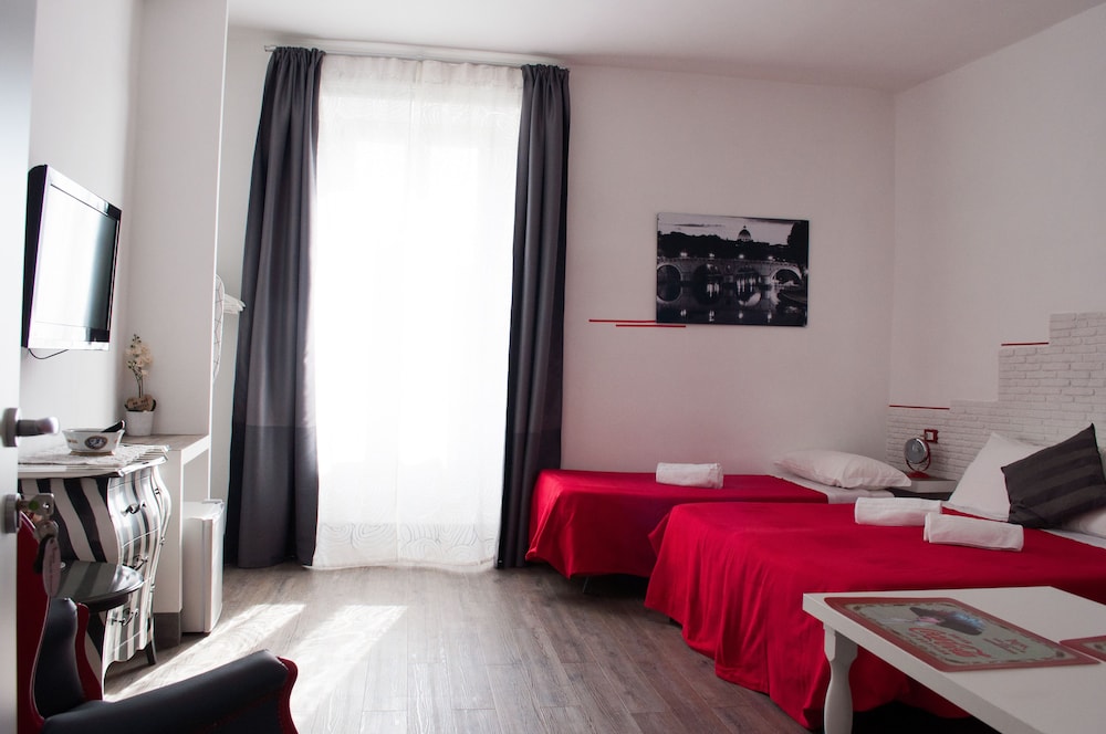 Superior Triple Room photo 2