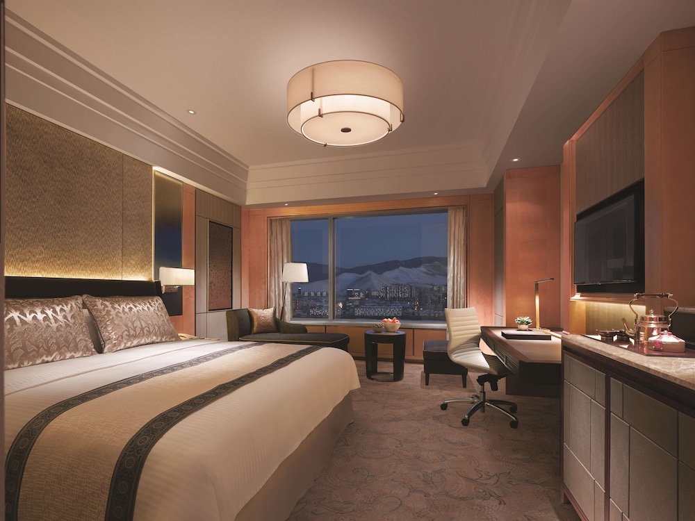 Premier Room, 1 King Bed