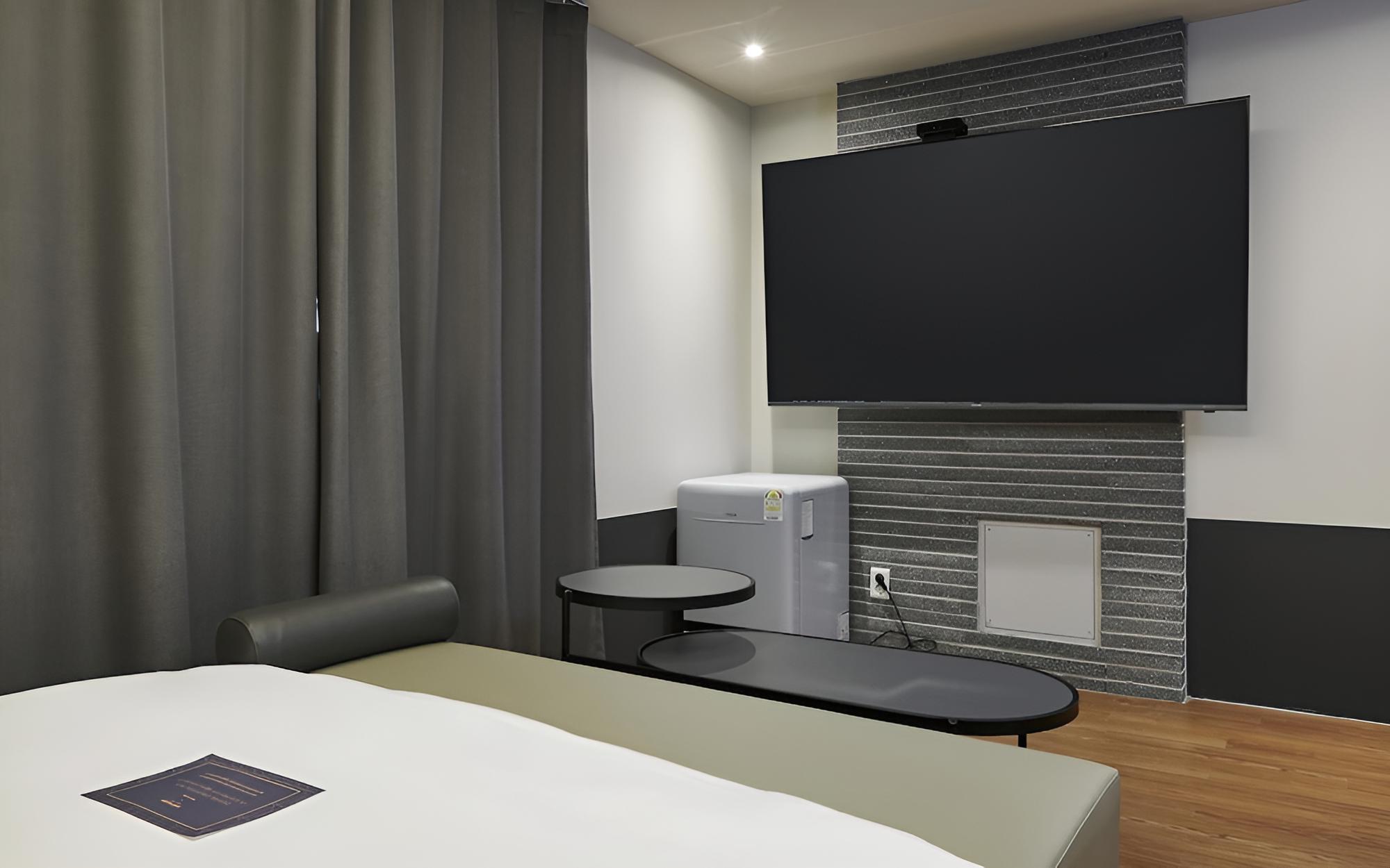 Room (VIP Relax (a massage chair spa bath 7)