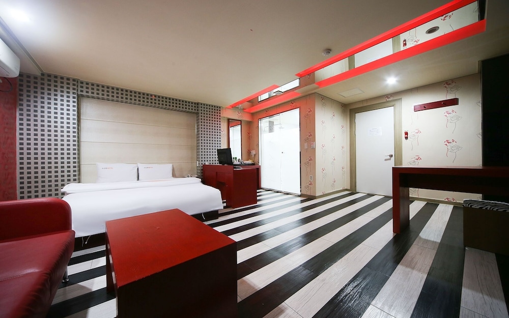 Room (Luxury room (early check-in at 15:00)) - Photo 3