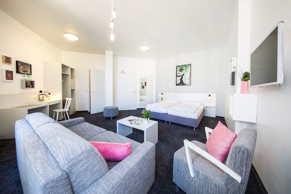 CALMA L (family quadruple room) photo 3