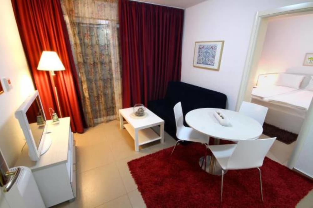 Comfort Apartment - Photo 1