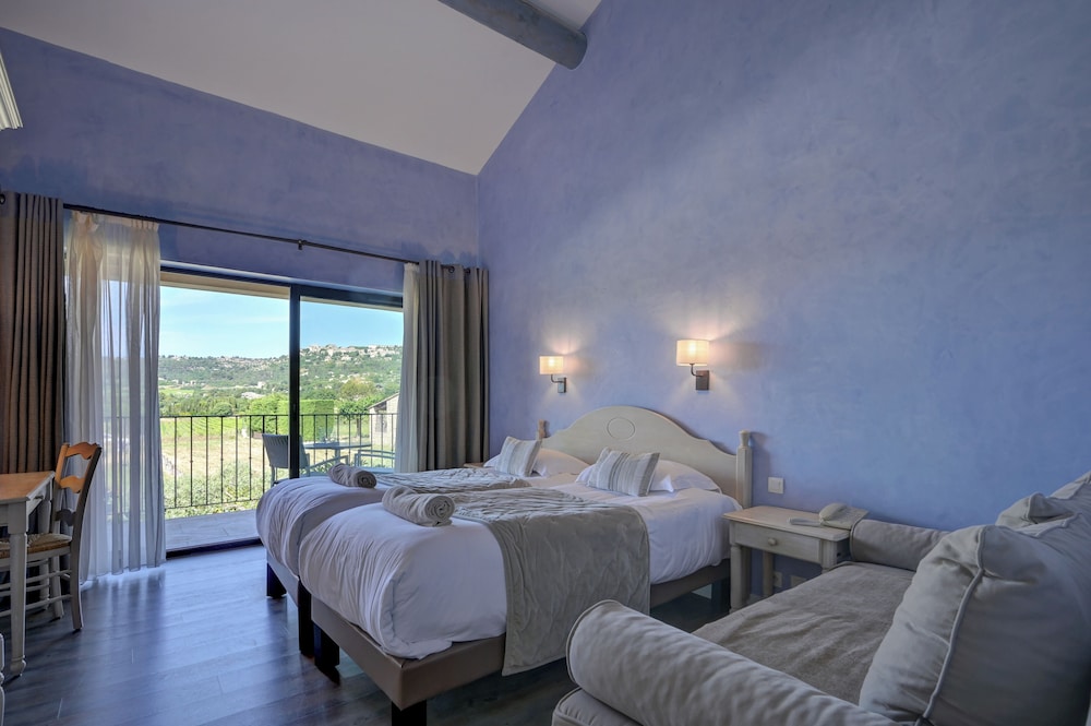 Premium Twin Room