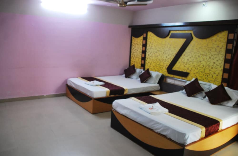 Deluxe Quadruple Room