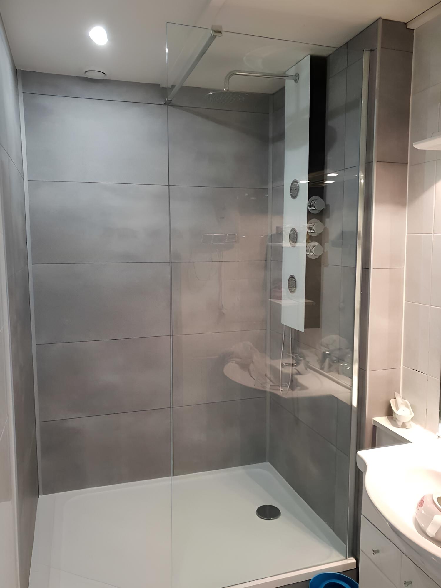 Comfort Double Room, Ensuite, Pool View (RDC) photo 3