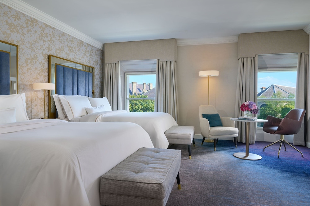 Room, 2 Double Beds, City View