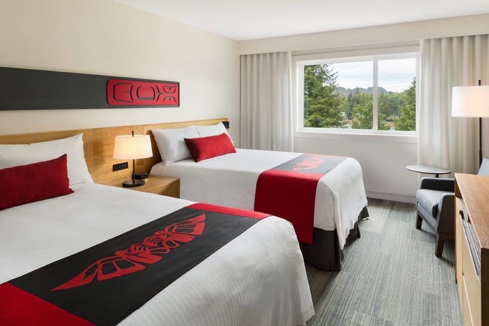 Room (Room, 2 Queen Beds, Mountain Side) photo 3